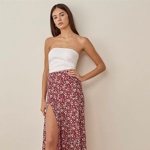 Reformation Zoe midi skirt. NWT in size 0. Sold out online.